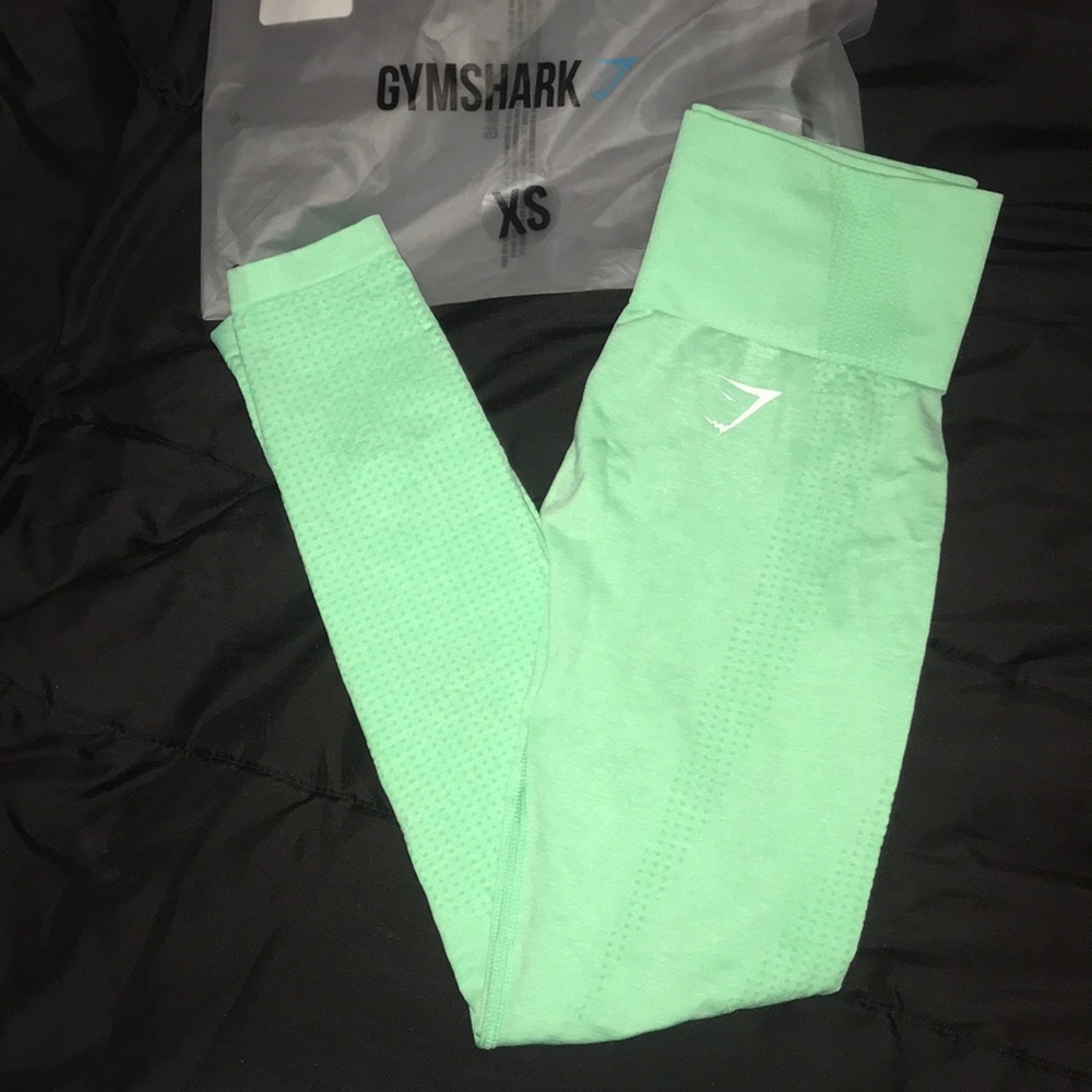 NWOT Gymshark Vital Seamless workout leggings. XS